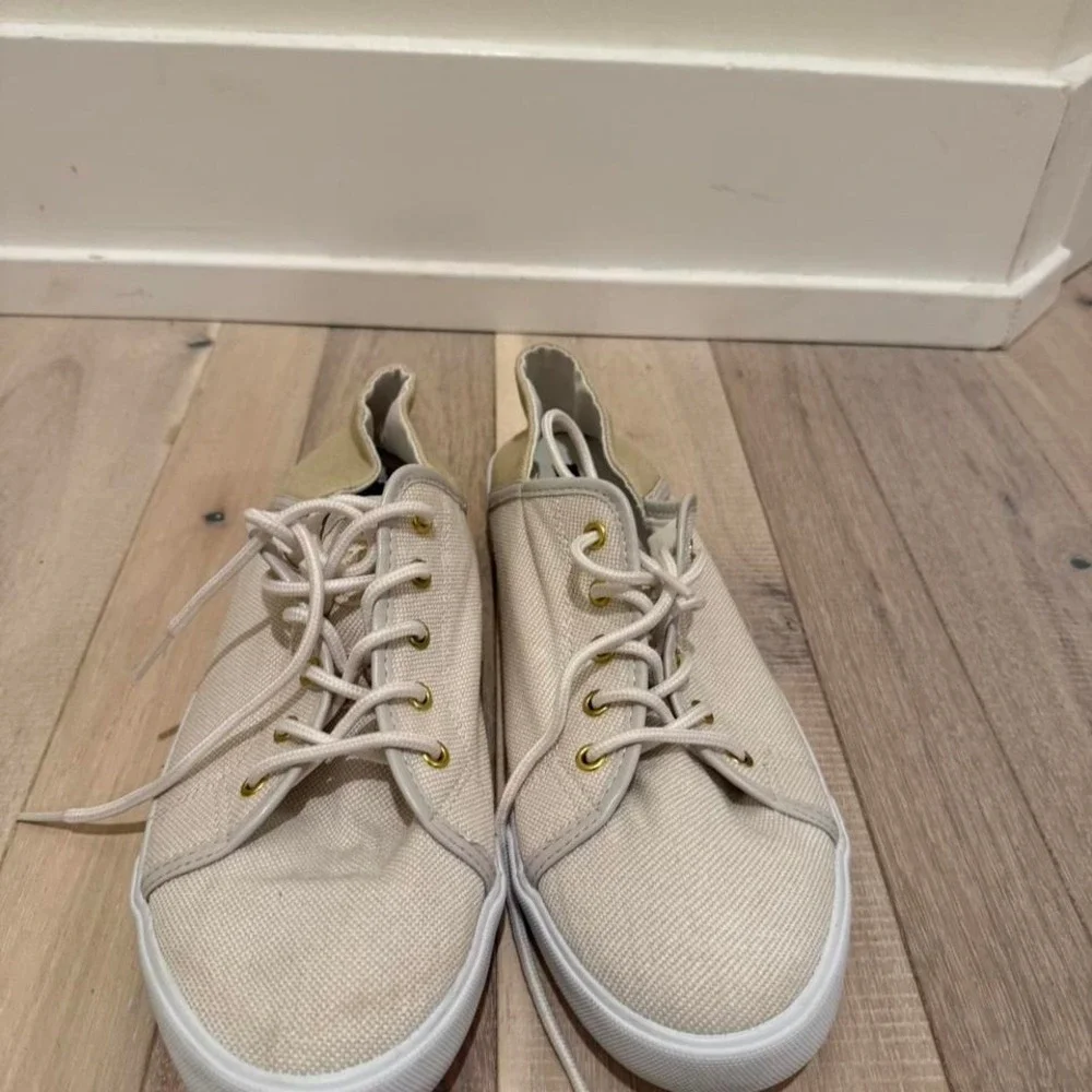 Tommy Hilfiger cream canvas sneakers Sz 11 #sneakers #lifestyle